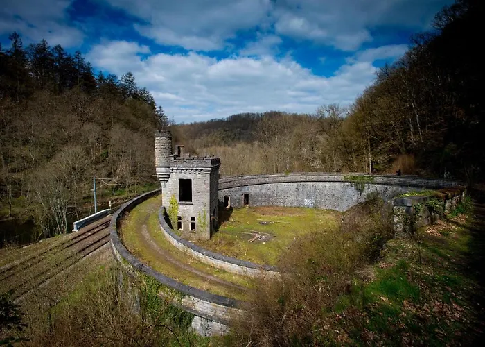Hébergement de vacances Douillets à L’orée Des Bois. *
